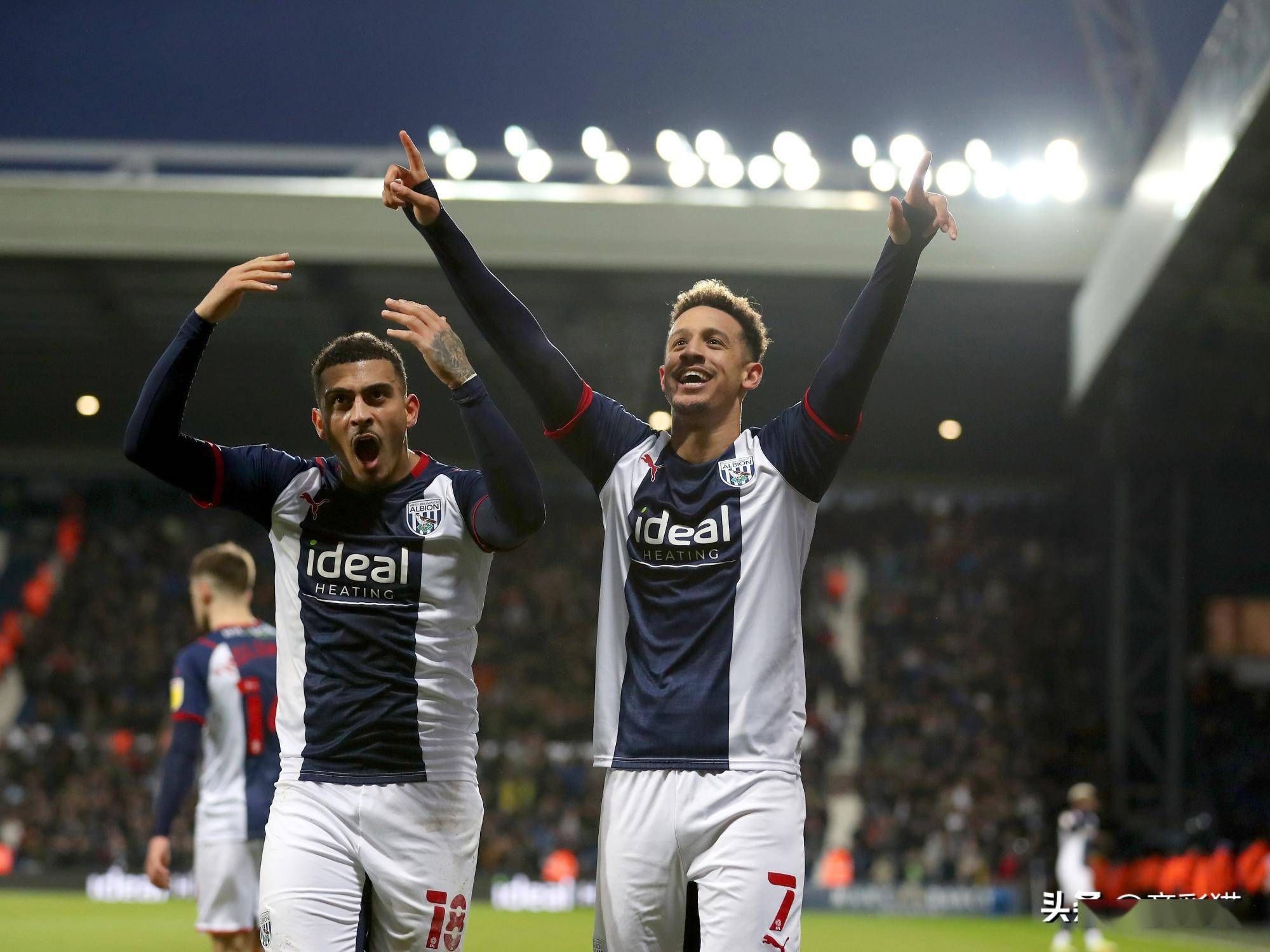 包含欧篮联清晨走向成谜；本菲卡刷新队史纪录；信心回归；心理建设被强调的词条